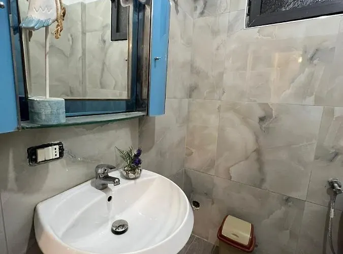 Dragoti 2 * Golem (Tirana)